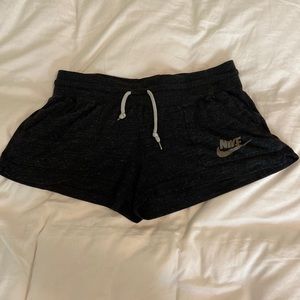 Nike shorts with pockets